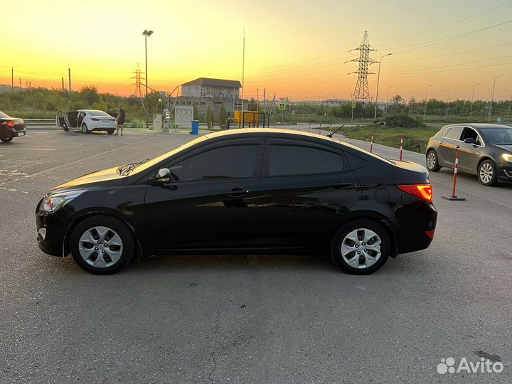 Hyundai Solaris 1.6 AT, 2015, 250 000 км