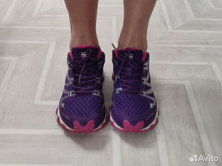 Кроссовки женские Toread