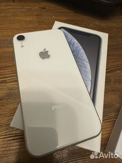 iPhone Xr, 128 ГБ