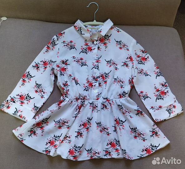 Блузка с цветочным принтом 44 размер