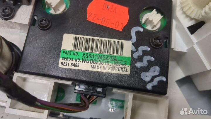 Переключатель отопителя Ford Fiesta, 2001