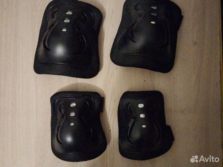 Наколенники