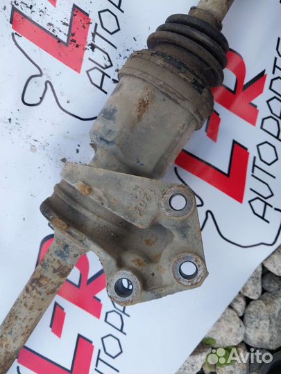 Привод передний правый mazda 3 bl z6