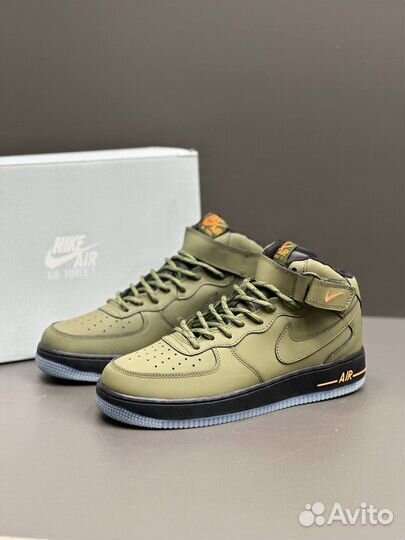 Кроссовки Nike Air Force 1 с мехом