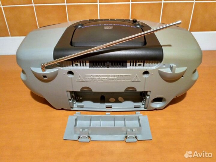 Магнитола Philips AZ1310