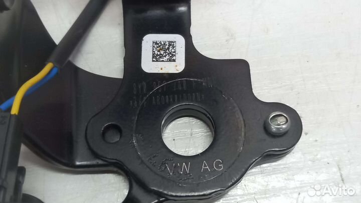 Замок ремня безопасности задний Skoda Octavi A8