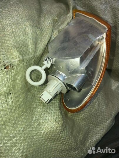 Правый поворотник ваз 2114