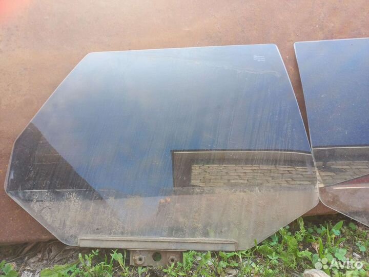 Стекла задних дверей ваз 2114