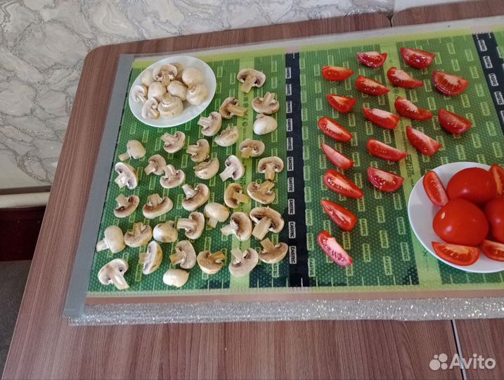 Сушилка для овощей и фруктов 0,5*1,25 м. 136 Вт