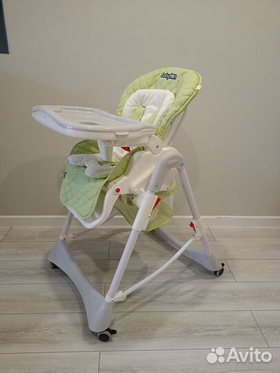 Стульчик для кормления babyton