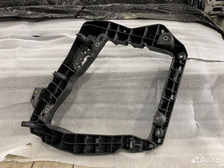 Корпус фары Volvo FMX 24142873