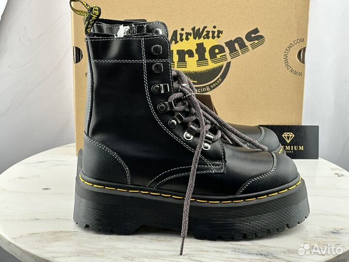 Ботинки Dr. Martens на платформе с молнией