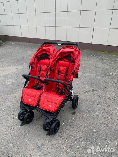 Коляска для двойни погодок Valco Baby