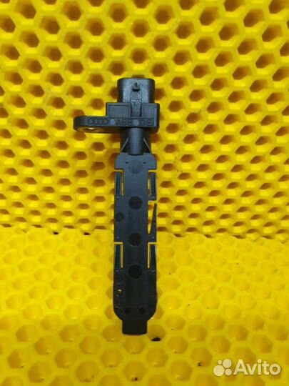 Датчик положения коленвала Volkswagen Touareg 7P