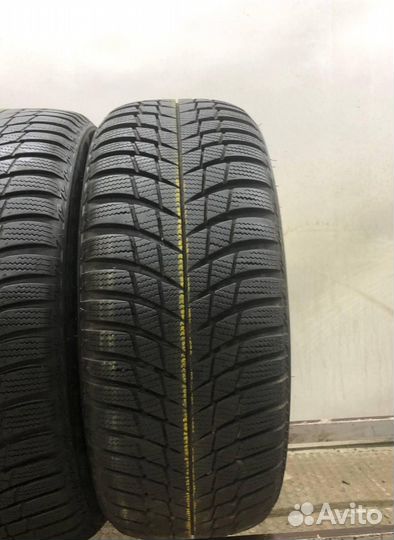 Bridgestone Blizzak LM-001 205/55 R16 99W
