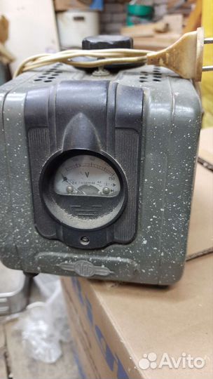 Регулятор напряжения 