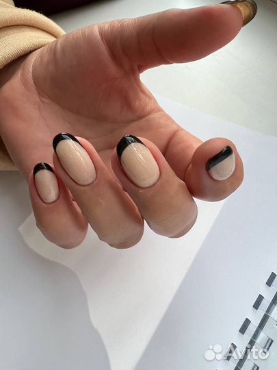 Мастер маникюра