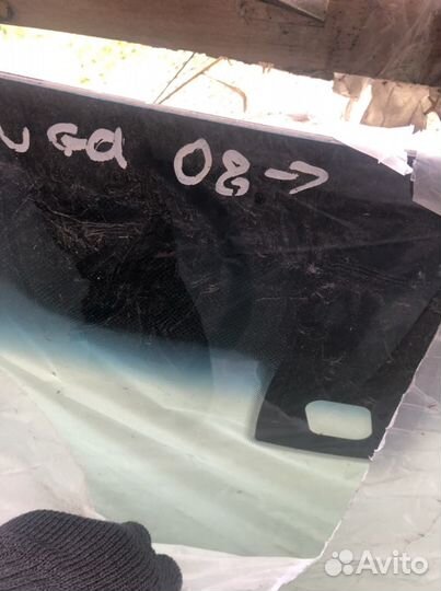 Стекло лобовое Ford Kuga 08-12