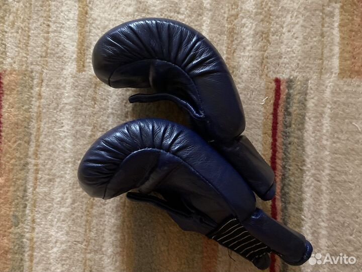 Боксерские перчатки для кикбоксинга