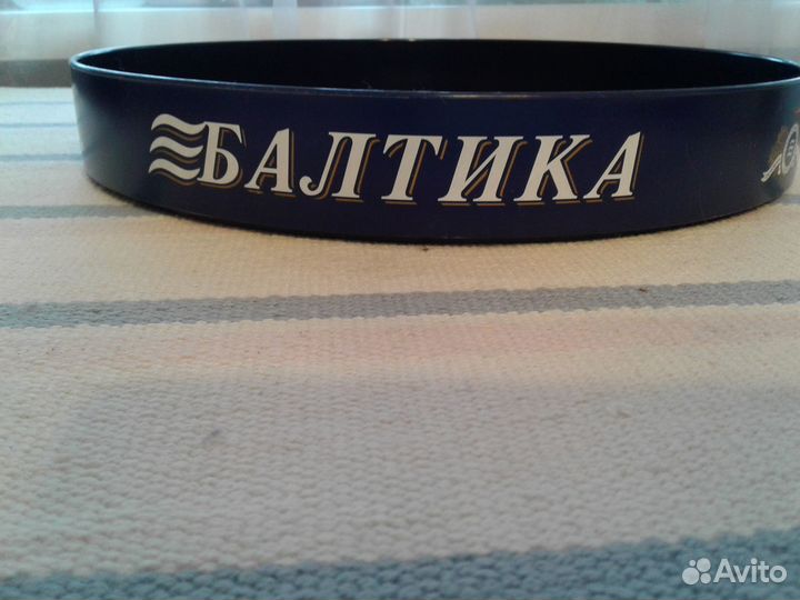 Поднос пластиковый,фирменный