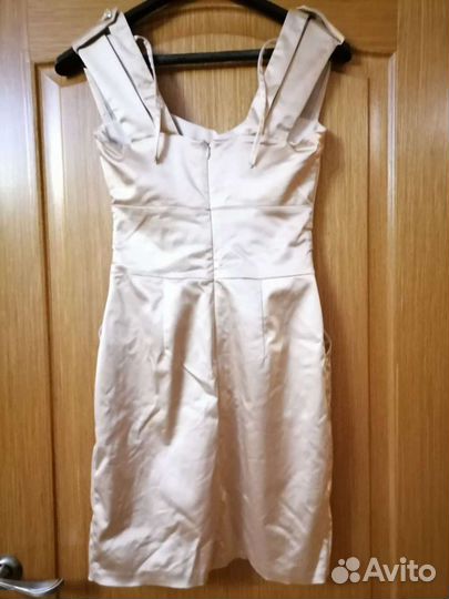 2 нарядных платья 40-42 р