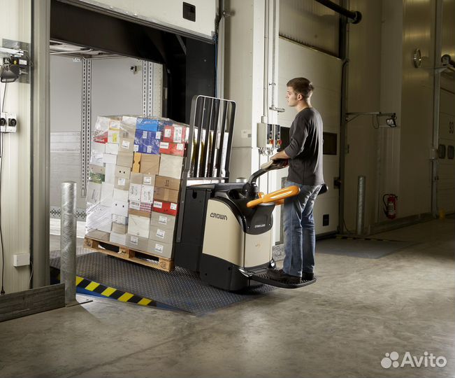 Комплектовщик на электророхлю вахта питание Москва