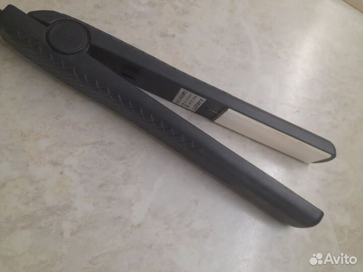 Выпрямитель/ утюжок для волос