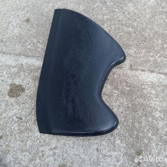 Audi A4 B5 крышка блока предохранителей