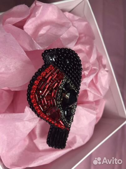 Брошь ручной работы