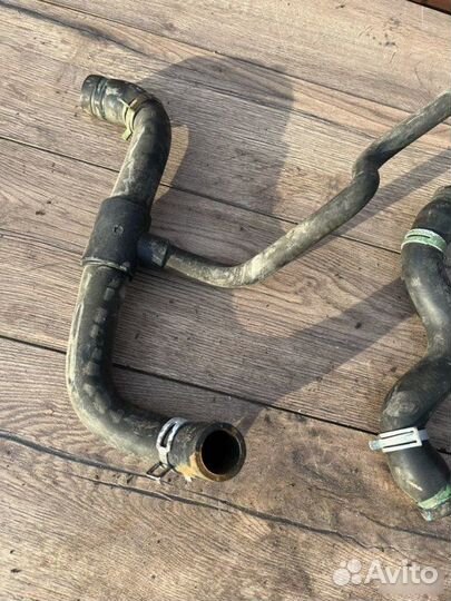 Патрубок охлаждения двигателя Renault Megan 1 1.2