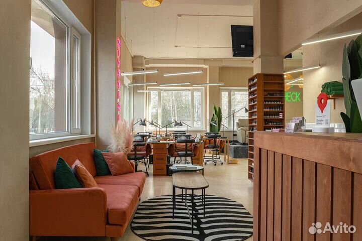 Мастер маникюра