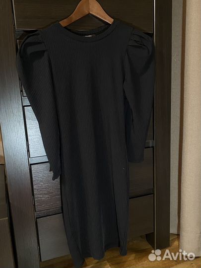 Платье в рубчик bershka