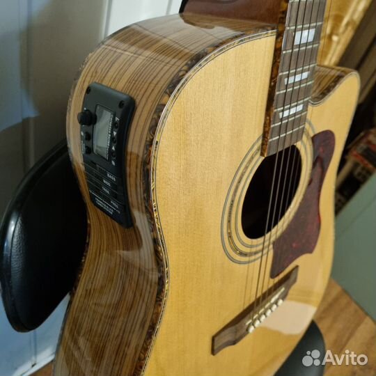 Акустическая электро гитара Мартинес