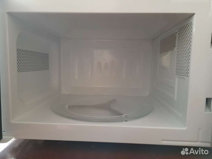 Микроволновая печь Zanussi