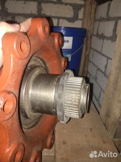 Ступица задняя для экскаватора погрузчика volvo