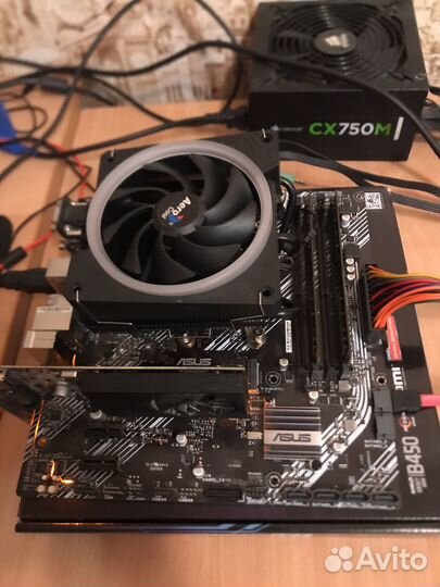 Материнская плата с процессором