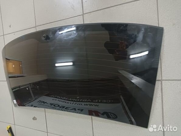 Стекло крышки багажника Митсубиси Аутлендер 3