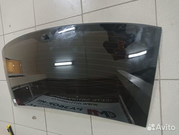 Стекло крышки багажника Митсубиси Аутлендер 3