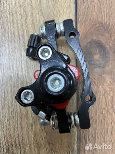 Тормоз дисковый