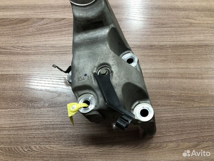 Кронштейн опоры кпп Honda Accord 7 CL7 2002-2008