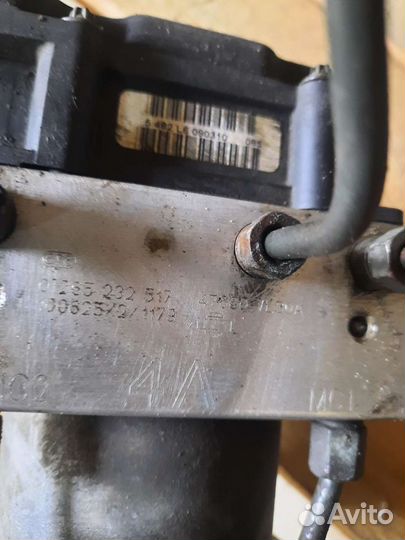 Блок ABS Nissan Np300 2.5 YD25 2013