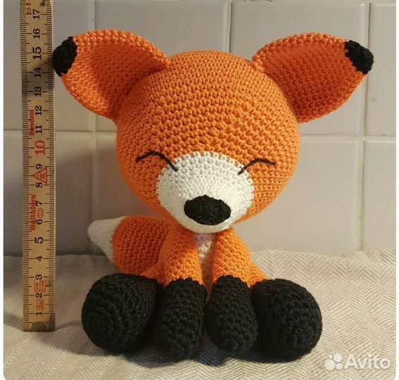 Вязаный лисенок