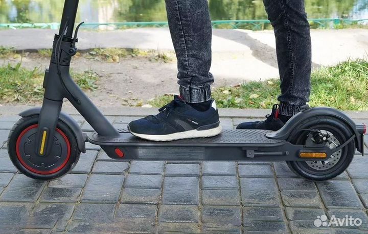 Электросамокат Xiaomi Mi Electric Scooter Pro 2
