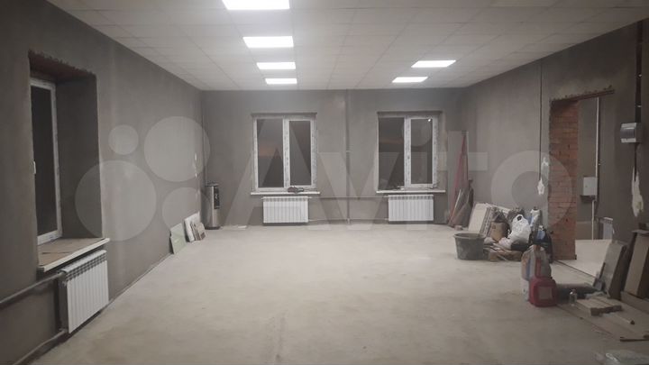 Здание, 300 м²