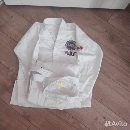 Кимоно для тхэквондо 130