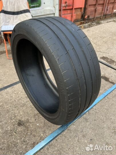 Michelin Pilot Sport 235/40 R19 96Y