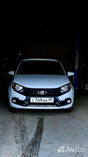 Капот на гранту