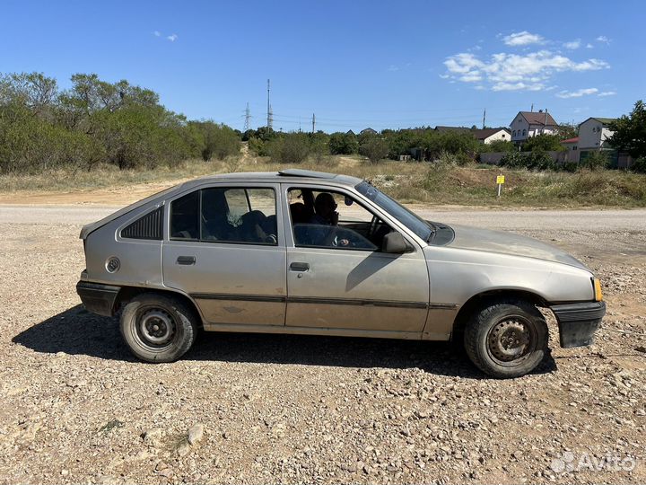 Продам опель кадет на запчасти