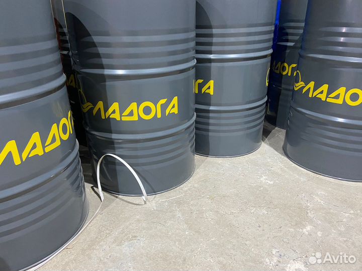 Масло м10г2к Ладога бочка