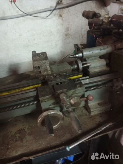 Продам настольный токарный станок по металлу